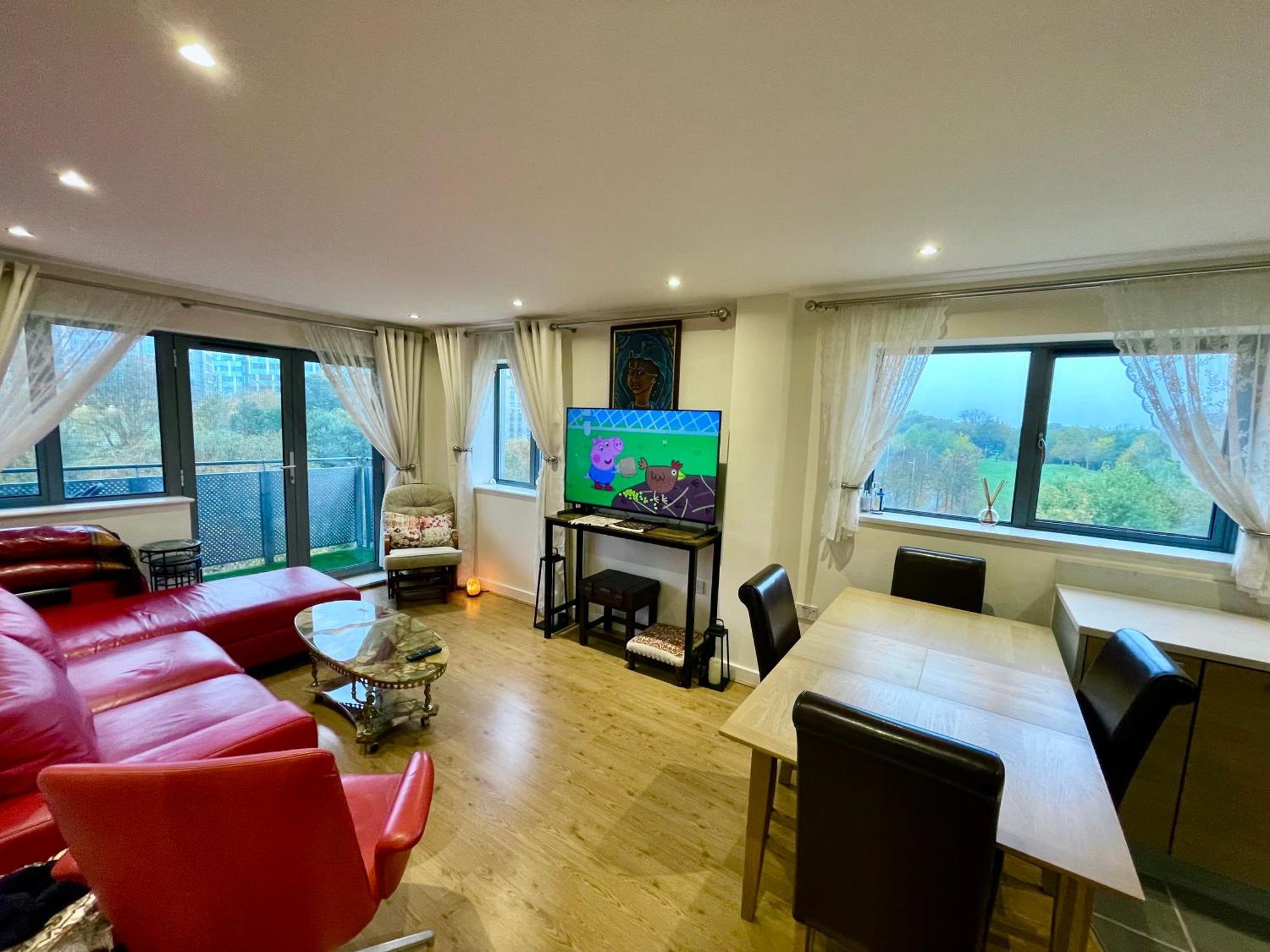 Luxury 2 Bedroom Apartment- Lake View - Free Parking - Wembley Stadium 5Km Londra Exterior foto